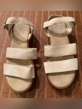 Blowfish White Cream Holographic Triple-Strap Sandals